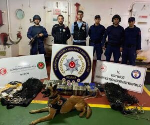 Cops Confiscate USD 5.3 Million Of Cocaine On Cargo Ship